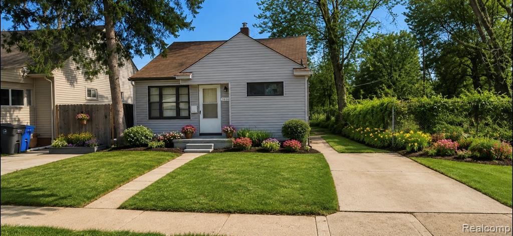 26147 Lehigh Street Inkster, MI 48141 - Photo 1 of 11