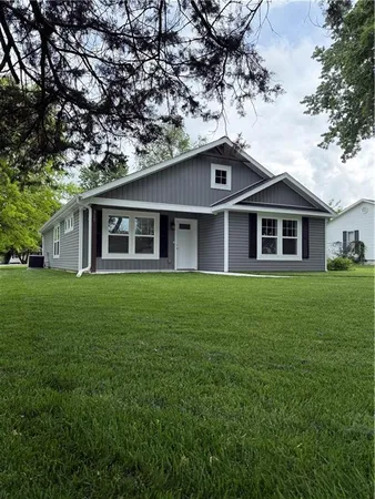 $295,000 | 315 West Cornhill Street, Cameron, MO 64429