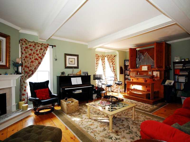30 Cobbs Bridge Road New Gloucester, ME 04260 - Photo 8 of 33 Living Room.