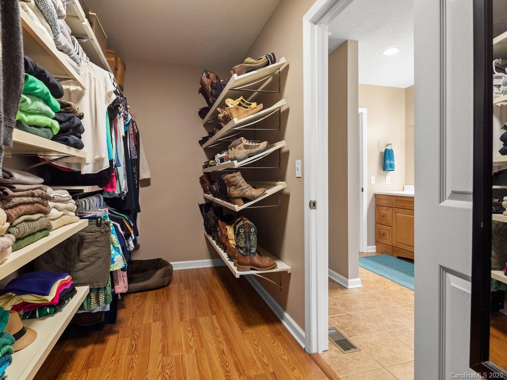 904 Mills Gap Road, Unit 3 Fletcher, NC 28732 - Photo 20 of 29 Gallery Image 20