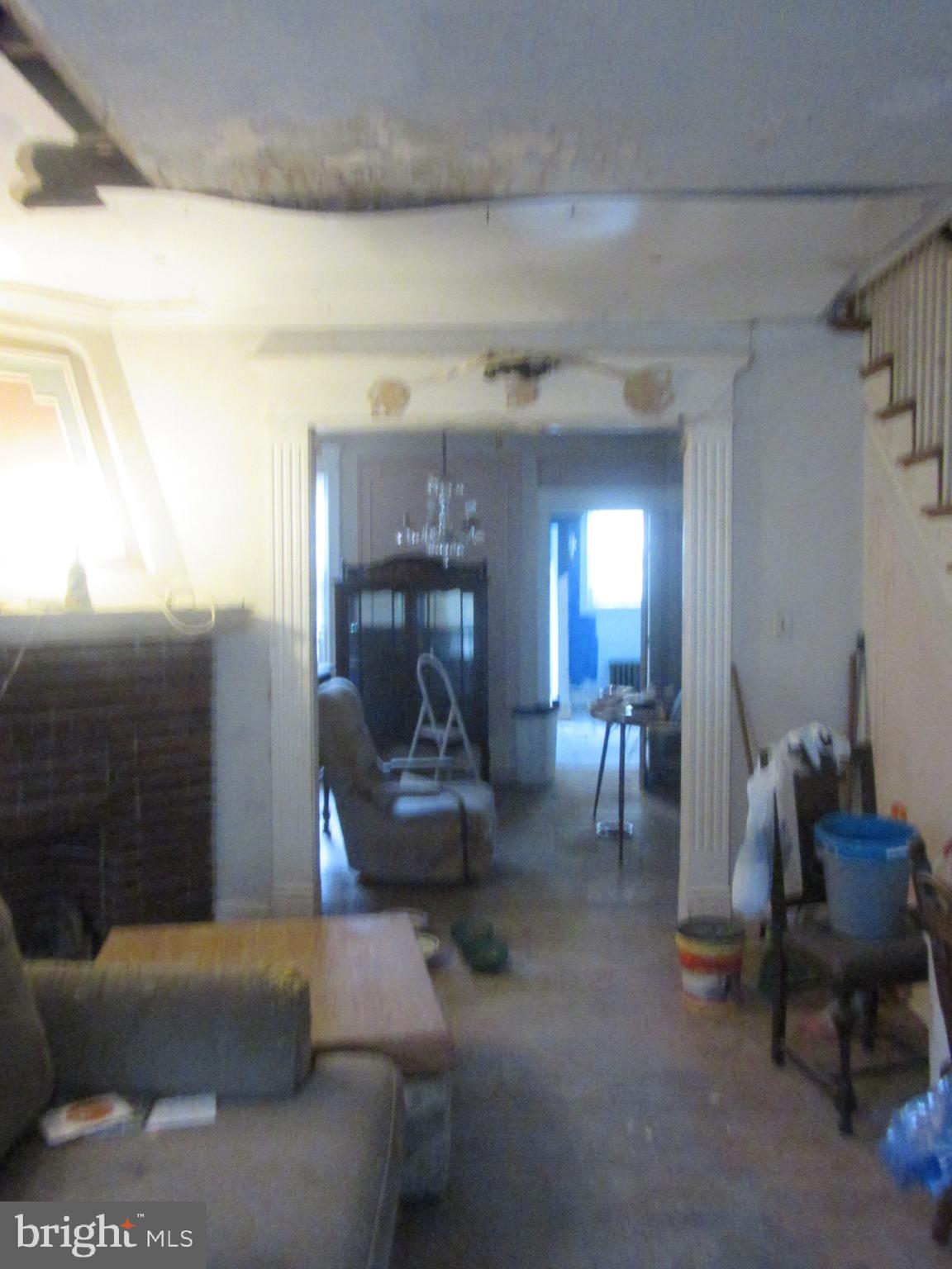 232 Huntley Road Upper Darby, PA 19082 - Photo 3 of 7 living room