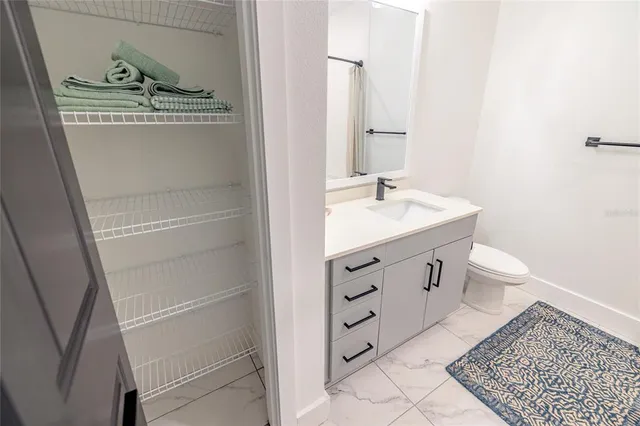 $2,731 | 1420 Lakefront Drive, Unit 1102, Sarasota, FL 34240