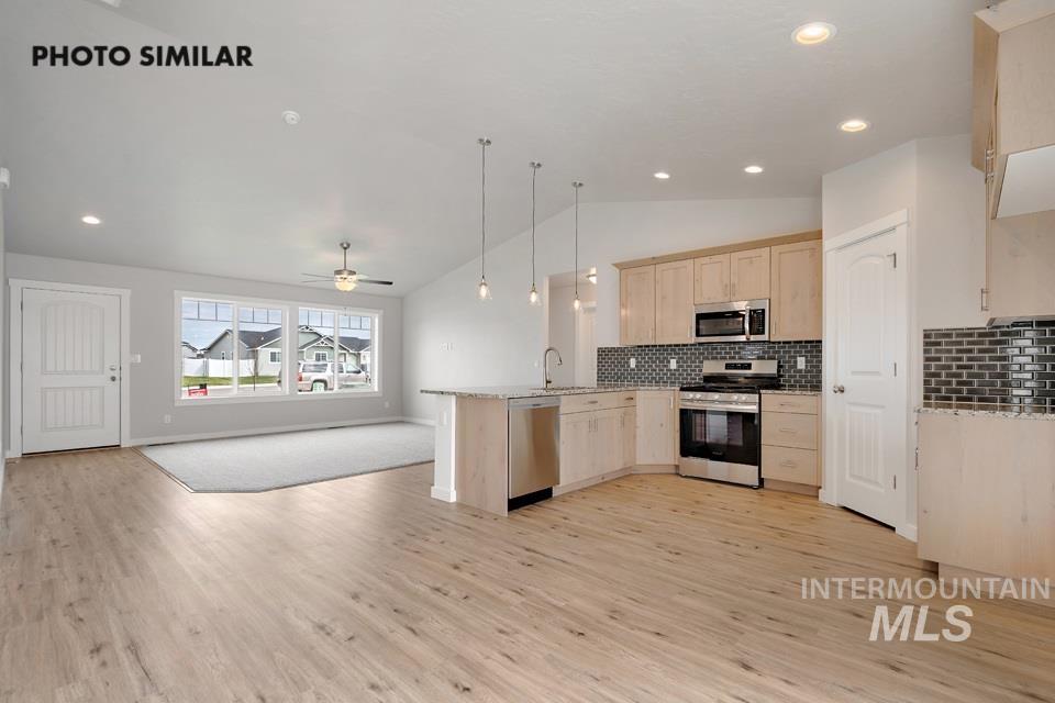 1370 Dawn Street Weiser, ID 83672 - Photo 7 of 32