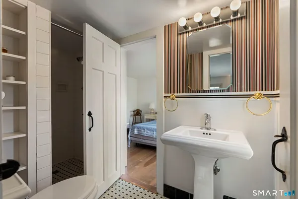 $1,100,000 | 127 Steele Road, New Hartford, CT 06057