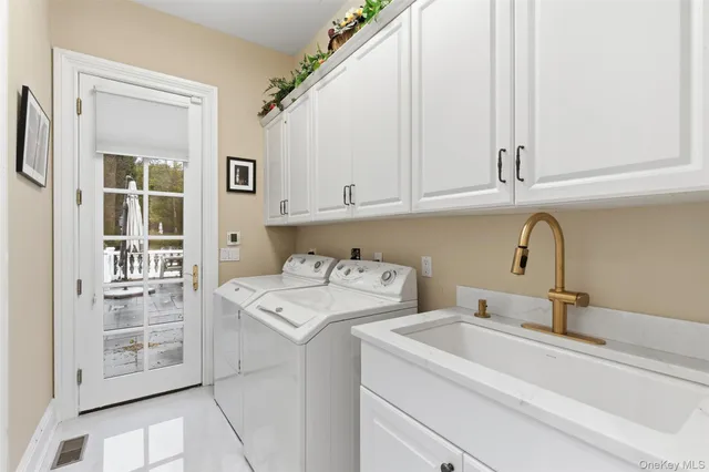 a view of sink and tap