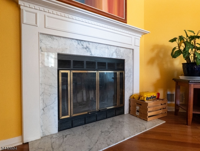 37 Boston Court Newark, NJ 07103 - Photo 16 of 34