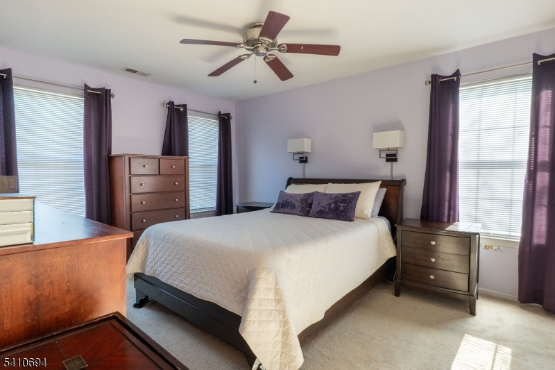 37 Boston Court Newark, NJ 07103 - Photo 28 of 34