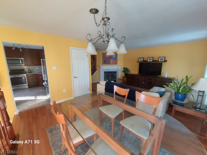 37 Boston Court Newark, NJ 07103 - Photo 5 of 34