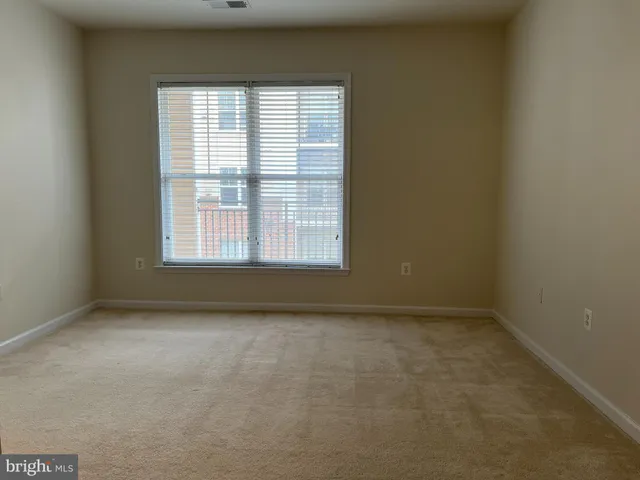 $2,200 | 3840 Lightfoot Street, Unit 240, Chantilly, VA 20151