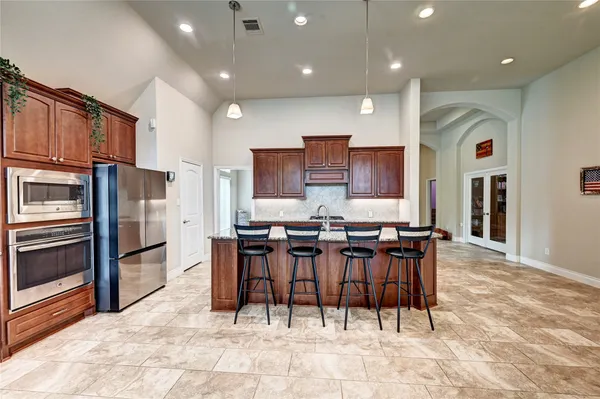 $619,000 | 335 Fox Trail Road, Montgomery, TX 77316