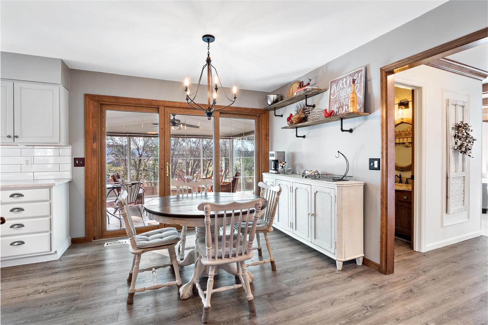 240 Whiting Lane Chesterfield, MO 63005 - Photo 18 of 44