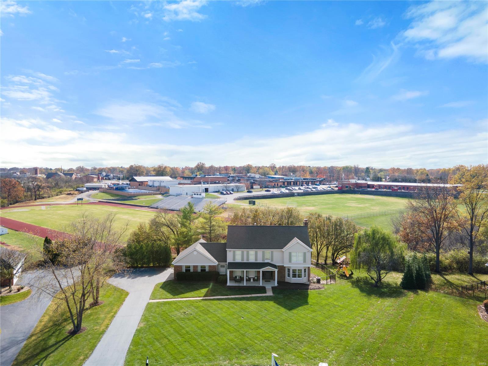 240 Whiting Lane Chesterfield, MO 63005 - Photo 3 of 44