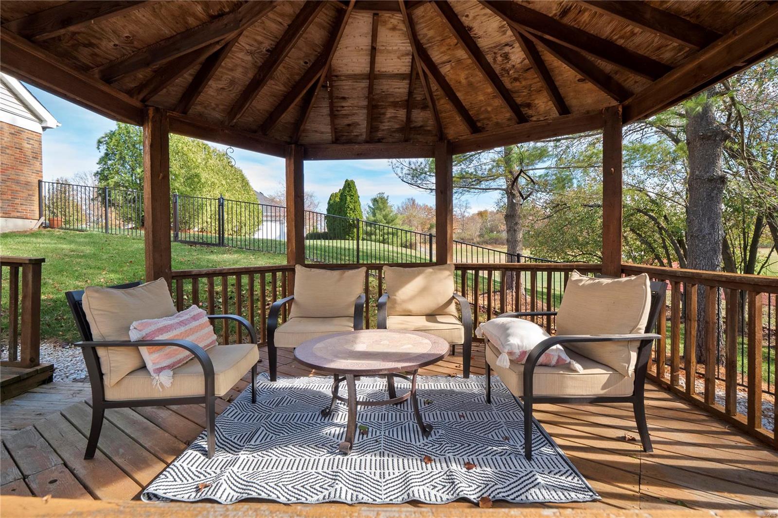 240 Whiting Lane Chesterfield, MO 63005 - Photo 34 of 44