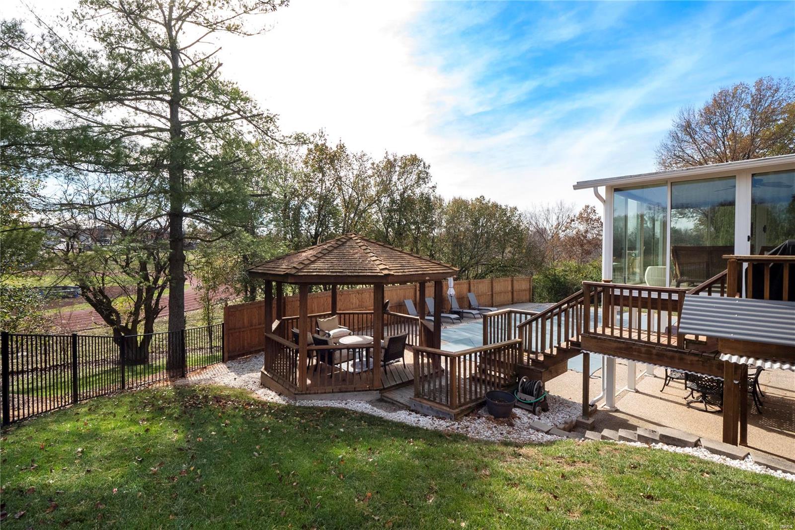 240 Whiting Lane Chesterfield, MO 63005 - Photo 35 of 44