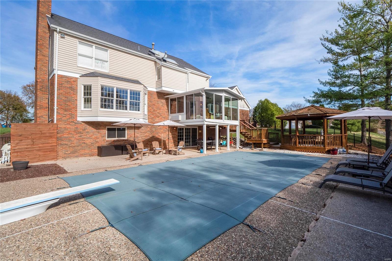 240 Whiting Lane Chesterfield, MO 63005 - Photo 38 of 44