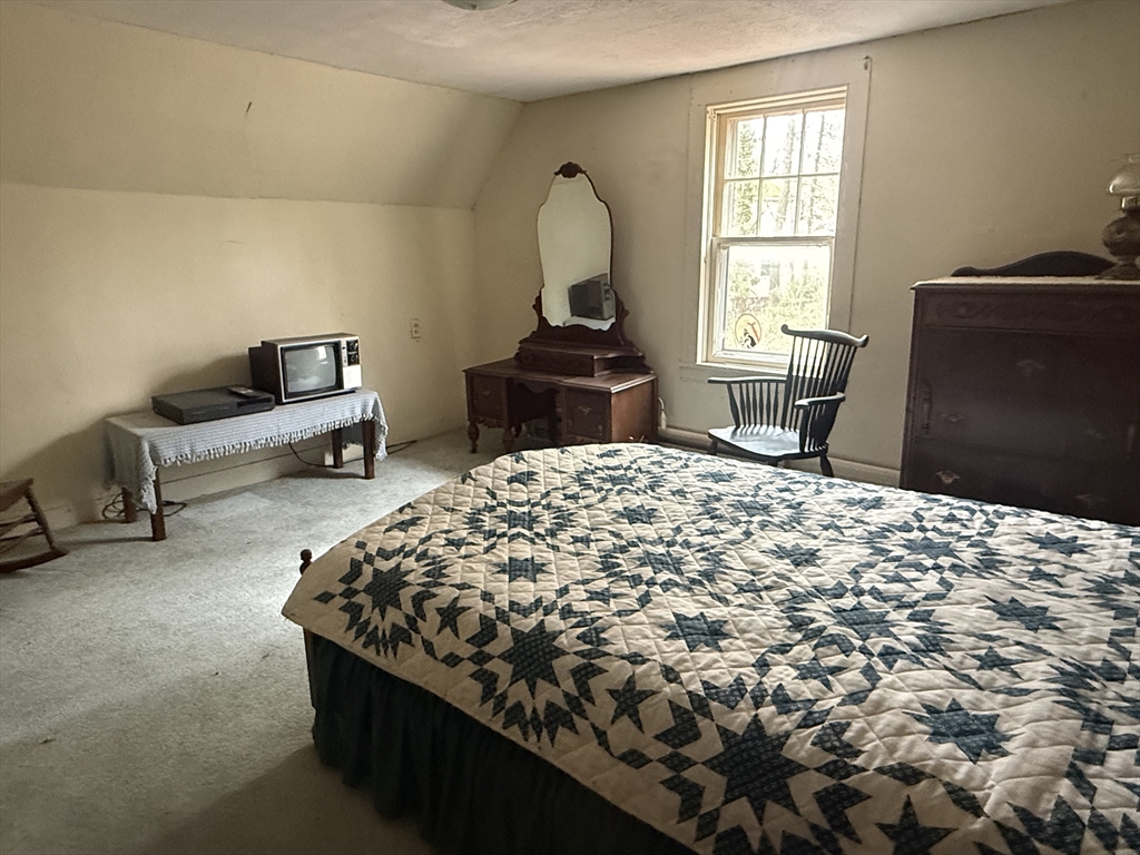 10 Sycamore Road Wrentham, MA 02093 - Photo 17 of 25