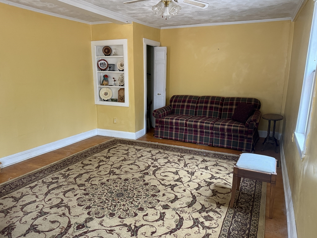 10 Sycamore Road Wrentham, MA 02093 - Photo 9 of 25