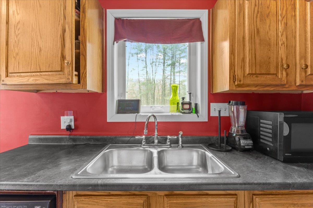 97 Beaver Brook Road Milton, VT 05468 - Photo 15 of 42