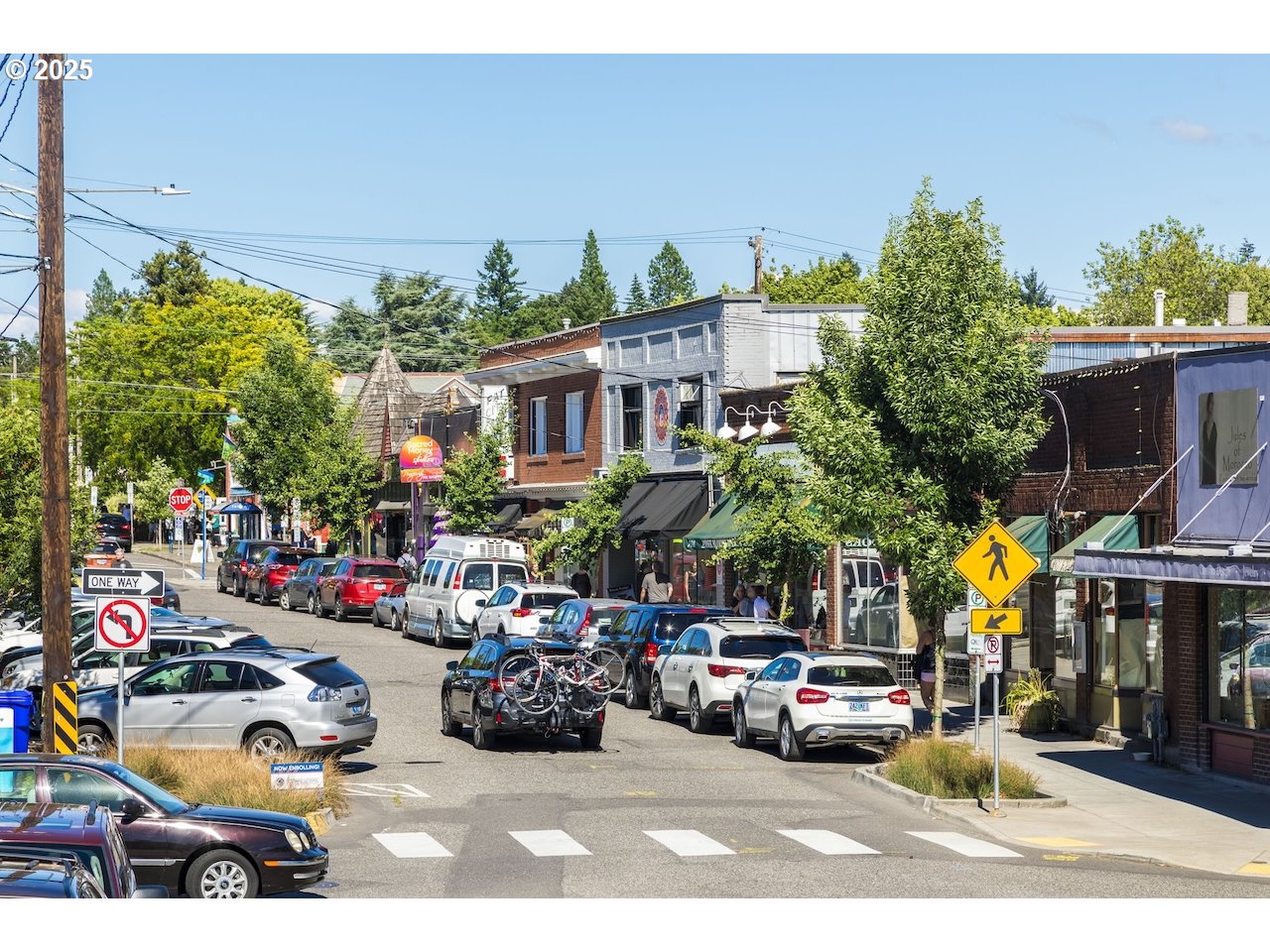 2910 Southwest Miles Street Portland, OR 97219 - Photo 37 of 39 a view of a children toys back of the house