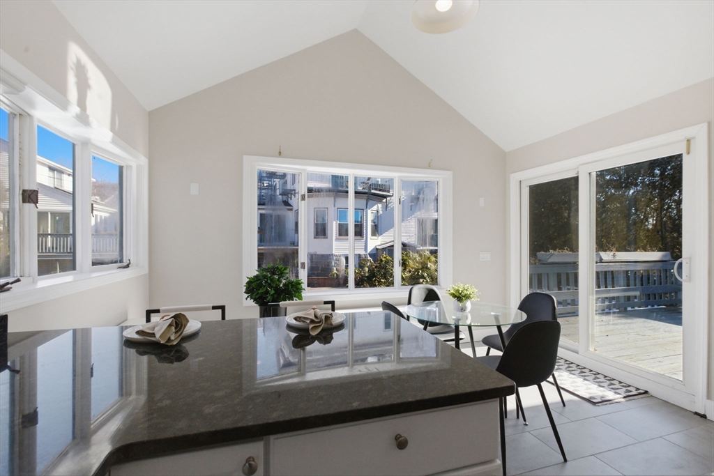 15 South Fairview Street, Unit 3 Boston, MA 02131 - Photo 9 of 42