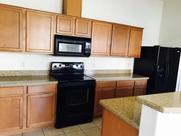 $1,650 | 1225 North 36th Street, Unit 2065, Phoenix, AZ 85008