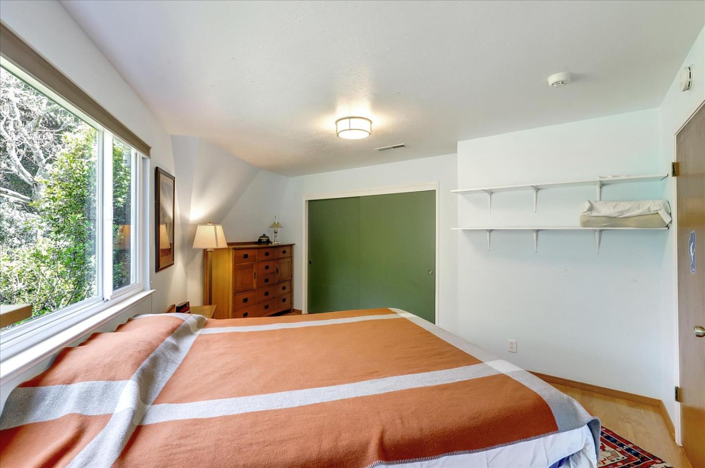 5766 Hecker Pass Road Gilroy, CA 95020 - Photo 11 of 38 Gallery Image 11