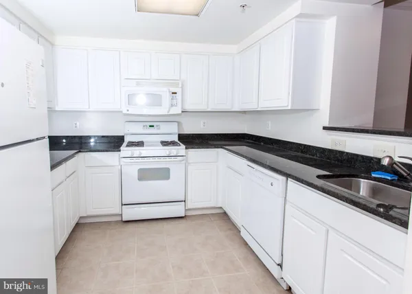 $2,300 | 3835 9th Street North, Unit 108E, Arlington, VA 22203