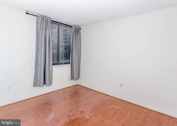 $2,300 | 3835 9th Street North, Unit 108E, Arlington, VA 22203