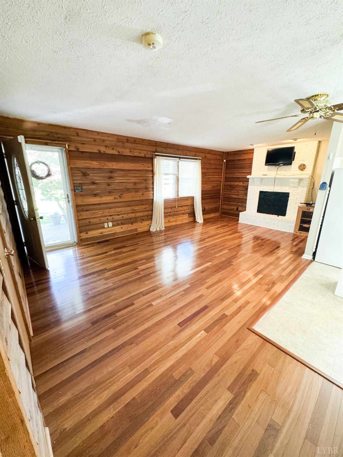 1715 Moormans Road Lynchburg, VA 24501 - Photo 3 of 24 Gallery Image 3