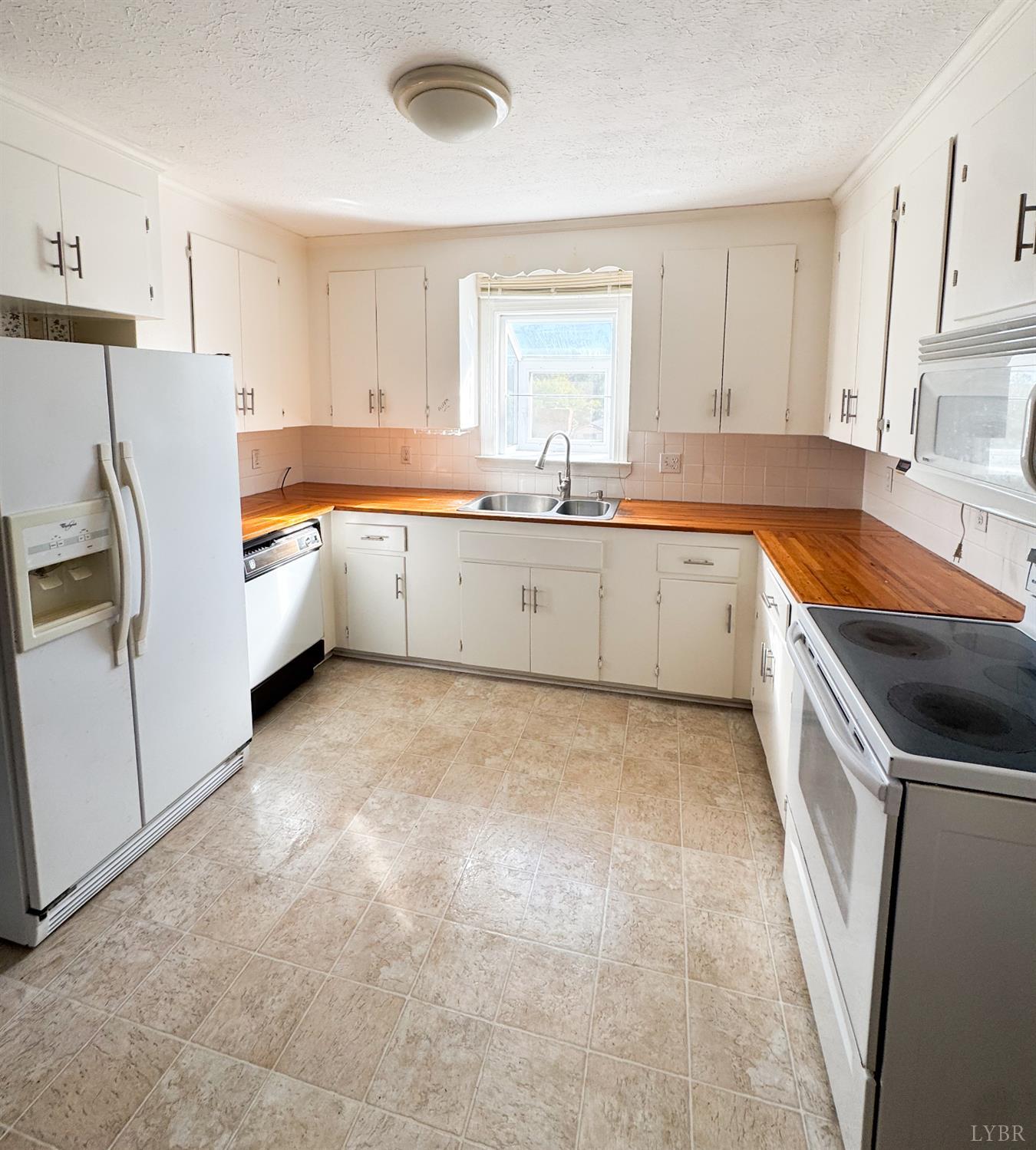 1715 Moormans Road Lynchburg, VA 24501 - Photo 4 of 24 Gallery Image 4