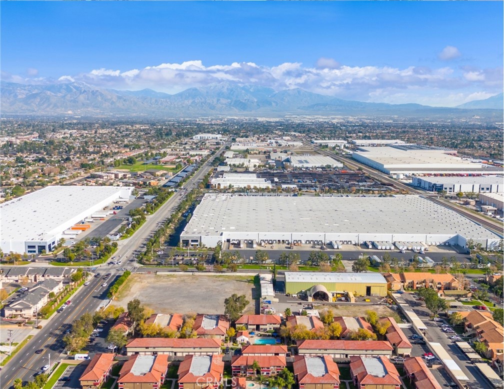 1531 West Rialto Avenue Fontana, CA 92335 - Photo 20 of 61