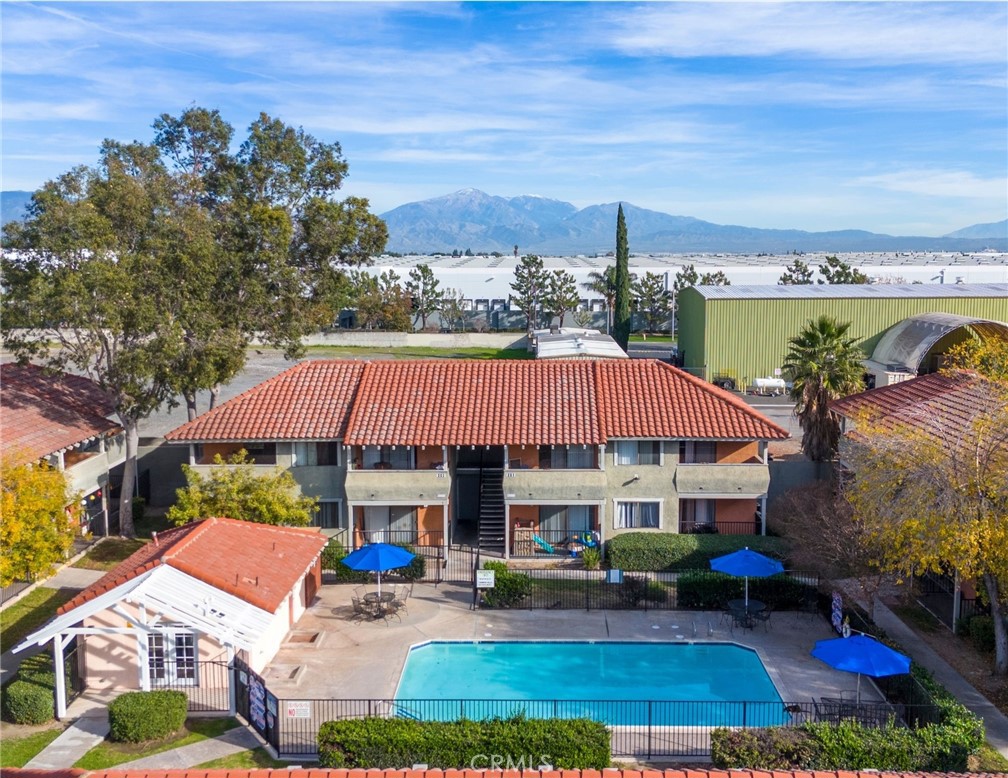 1531 West Rialto Avenue Fontana, CA 92335 - Photo 4 of 61