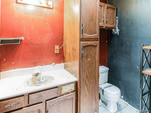 8061 Corunna Road Flint, MI 48532 - Photo 22 of 25 Gallery Image 22
