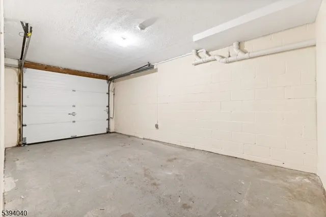 $359,000 | 12 Carmella Court, Newark, NJ 07104