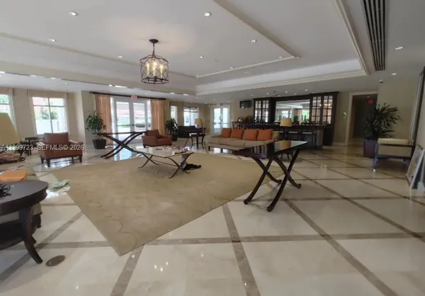 $2,500 | 20000 East Country Club Drive, Unit 201, Aventura, FL 33180