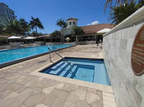 $2,500 | 20000 East Country Club Drive, Unit 201, Aventura, FL 33180