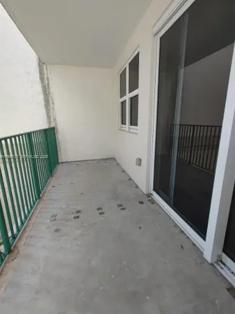 $2,500 | 20000 East Country Club Drive, Unit 201, Aventura, FL 33180