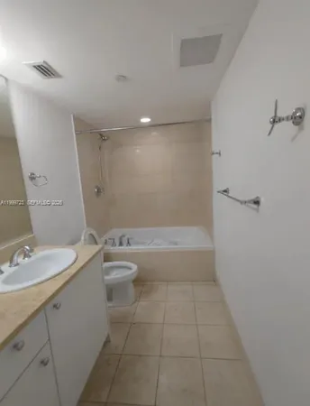 $2,500 | 20000 East Country Club Drive, Unit 201, Aventura, FL 33180