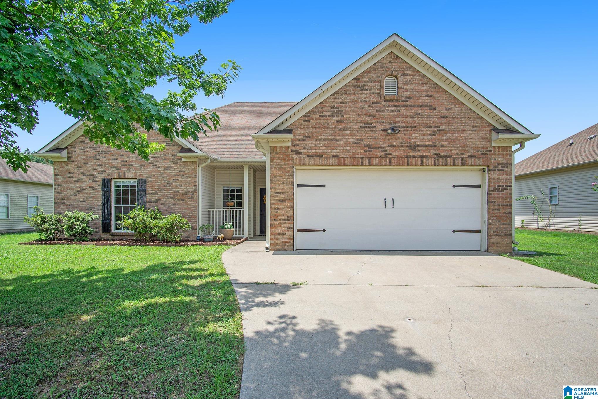 112 Merimeadows Drive Calera, AL 35040 - Photo 2 of 27