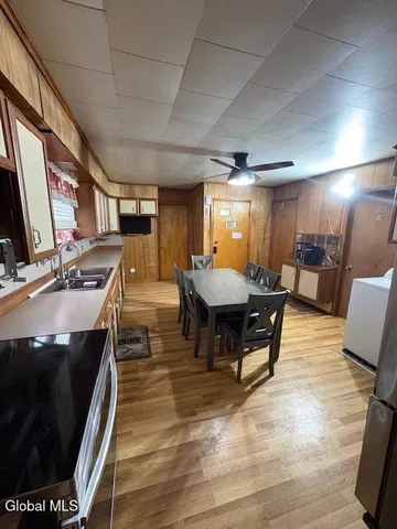 $189,900 | 211 Forest Avenue, Amsterdam, NY 12010