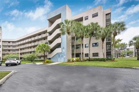 $159,000 | 1001 Colony Point Circle, Unit 503, Pembroke Pines, FL 33026