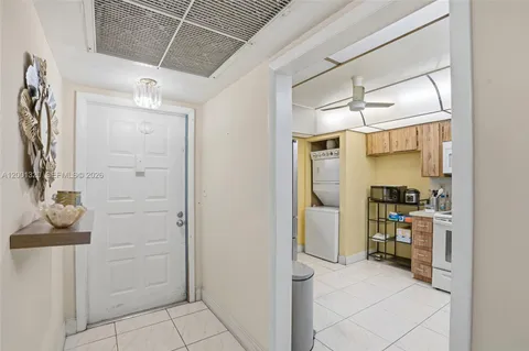 $159,000 | 1001 Colony Point Circle, Unit 503, Pembroke Pines, FL 33026