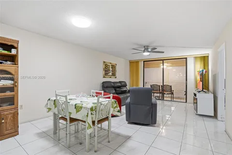 $159,000 | 1001 Colony Point Circle, Unit 503, Pembroke Pines, FL 33026
