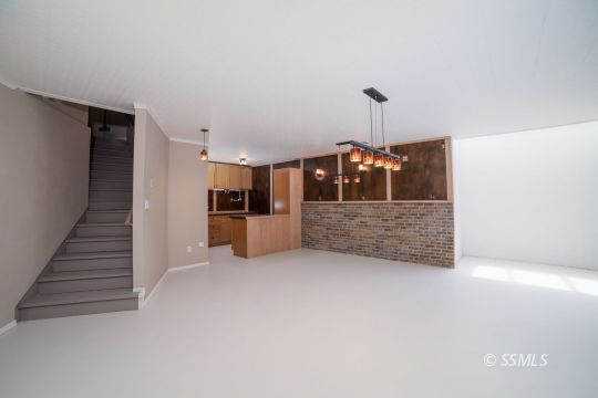 3835 West Ridgecrest Boulevard Ridgecrest, CA 93555 - Photo 28 of 50 a view of a hallway with entryway