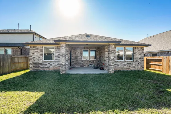 $2,500 | 104 Sea Glass Cove, Katy, TX 77493