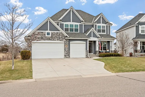 $800,000 | 10818 Glenview Place, Champlin, MN 55316