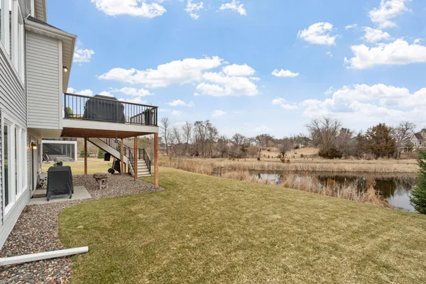 $800,000 | 10818 Glenview Place, Champlin, MN 55316