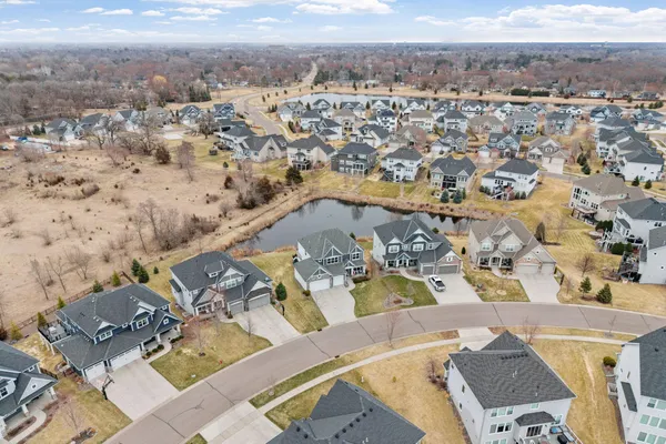 $800,000 | 10818 Glenview Place, Champlin, MN 55316