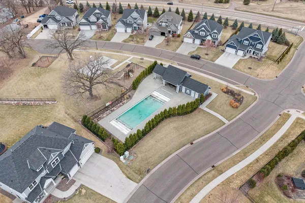 $800,000 | 10818 Glenview Place, Champlin, MN 55316