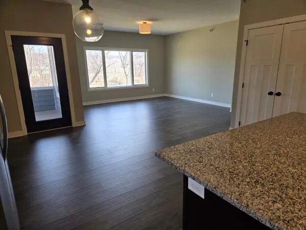 $2,200 | 625 North 3rd Street, Cannon Falls, MN 55009